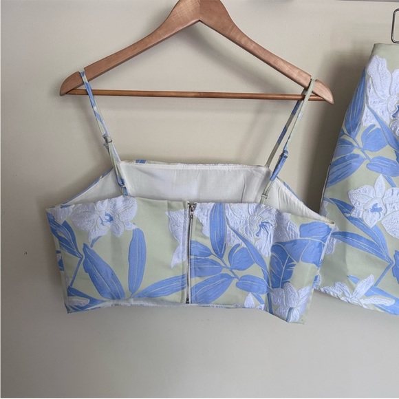 EUC Pink Lily Boardwalk Sunset Embroidered Floral Skirt and Top Set - Picture 5 of 11